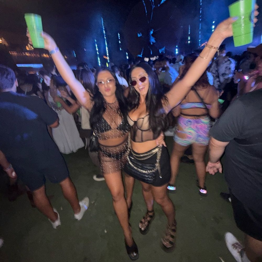 Black Mesh Rhinestone Set - Picture 5 of 7